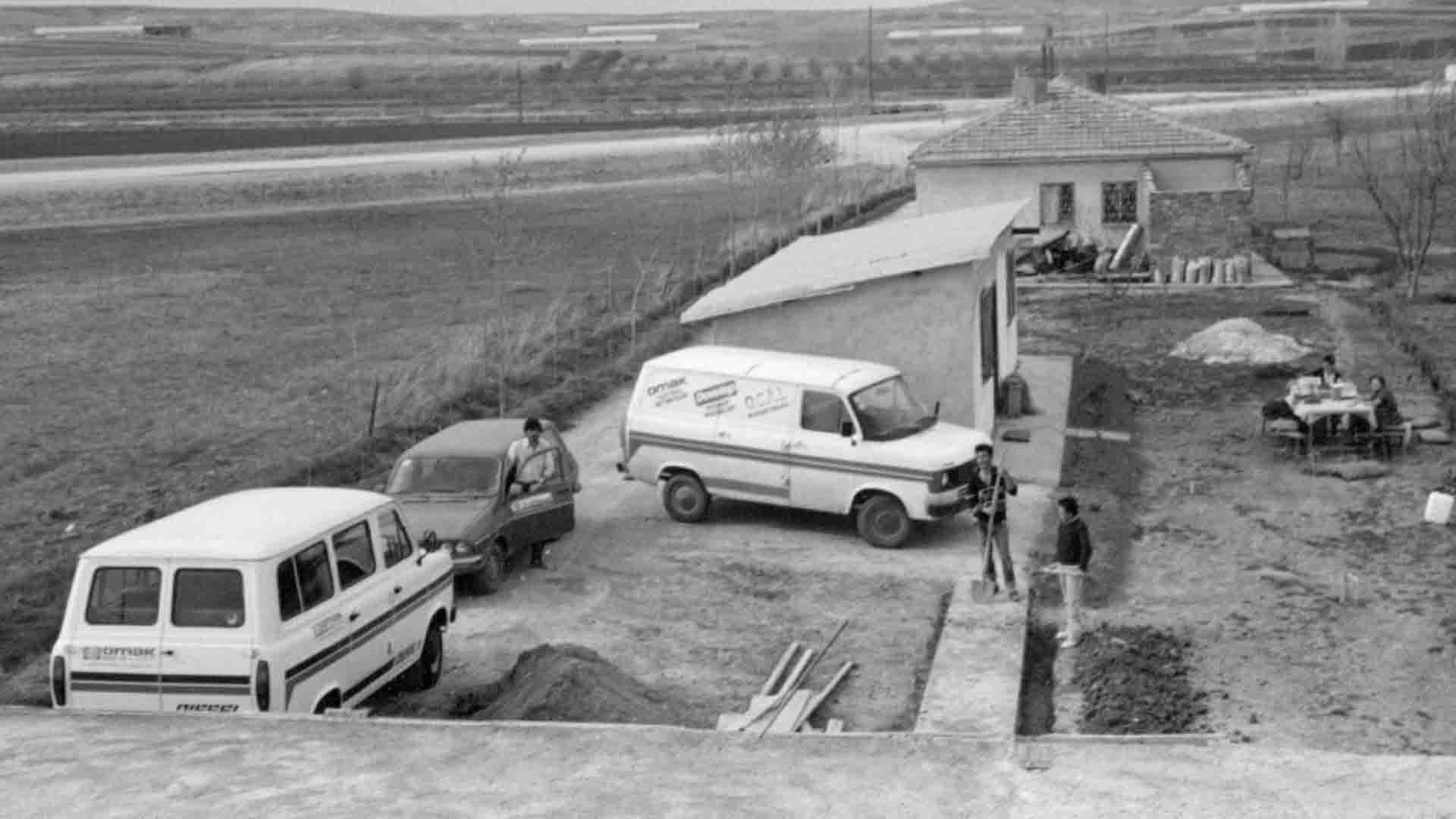 1976